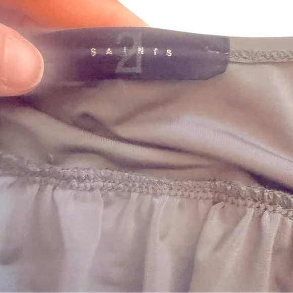 21 Saint deep plunge bodysuit gray in excellent condition no size tag - Picture 3 of 5